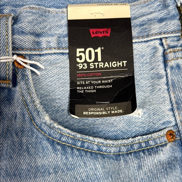 Levi's PRIDE Women's Blue Jeans - Picture 2 of 10